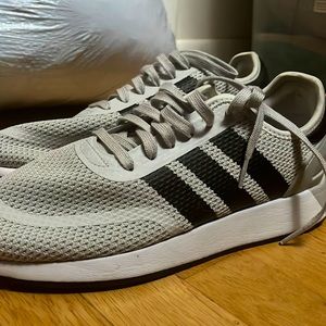 Adidas classic sneakers